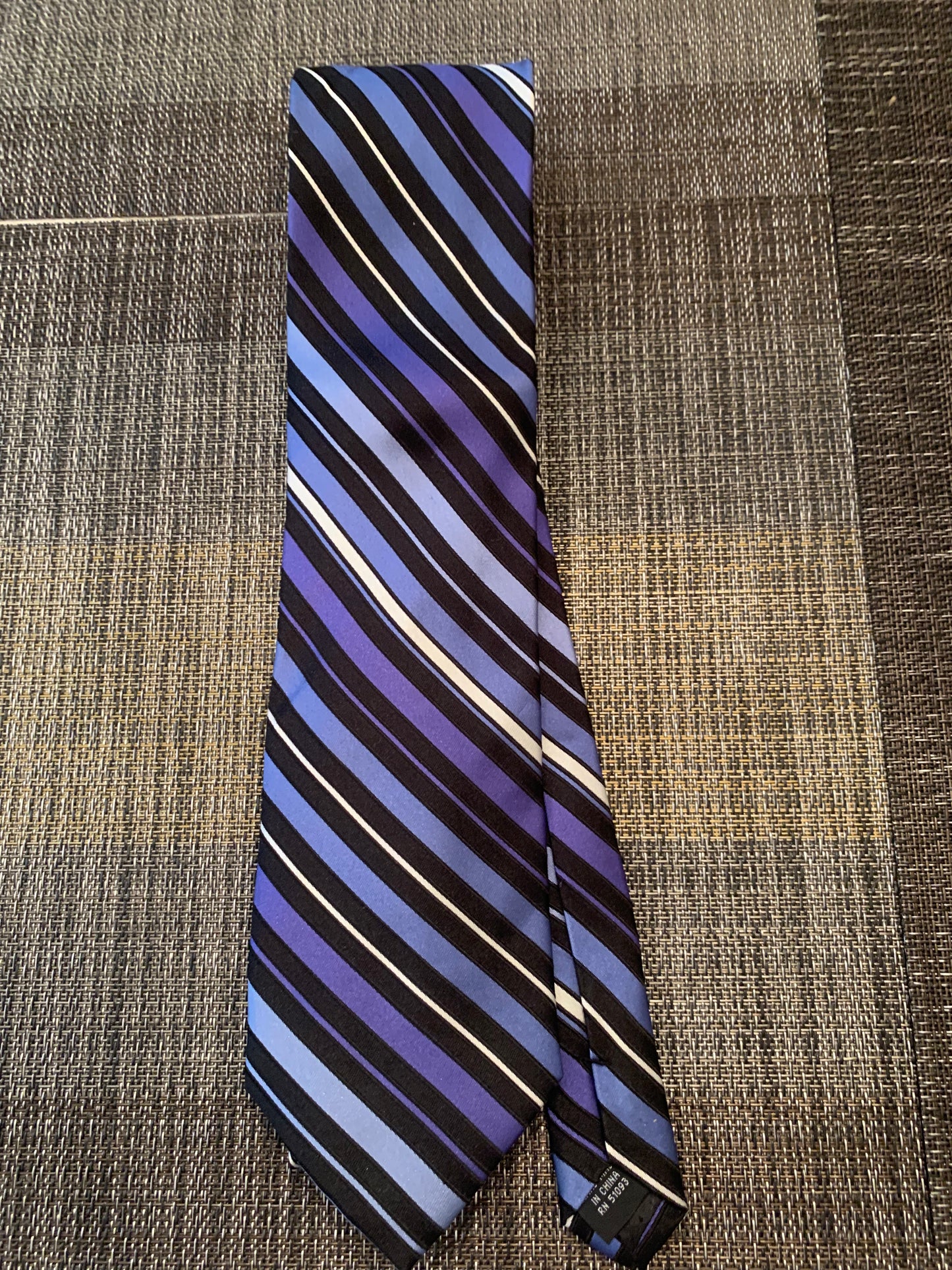 Silk neck tie