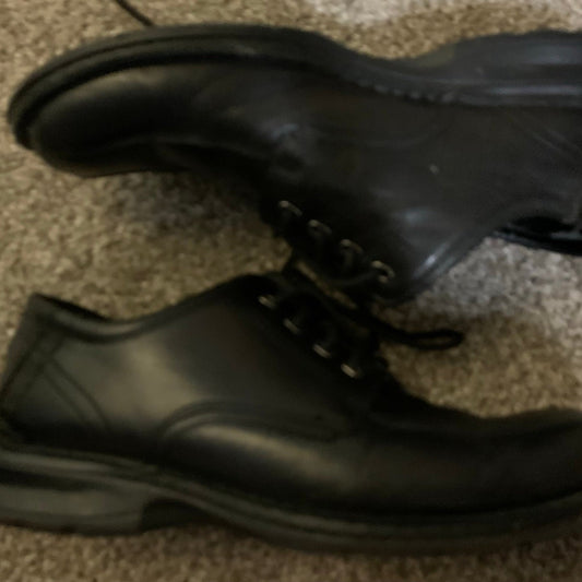 Size 11, black, men’s shoes