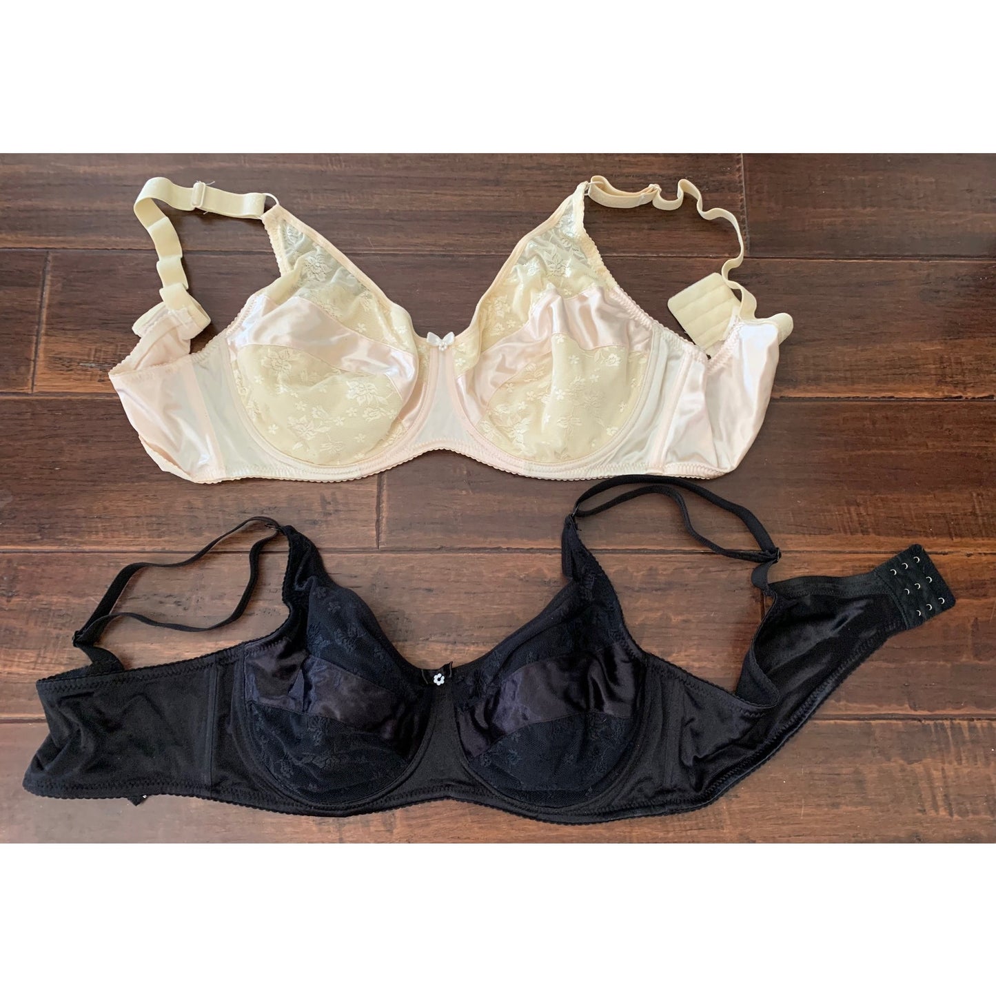 3 Black & White Size 40/D105 Women's Bra Undergarments