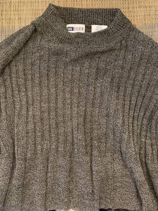 Medium United men’s sweater