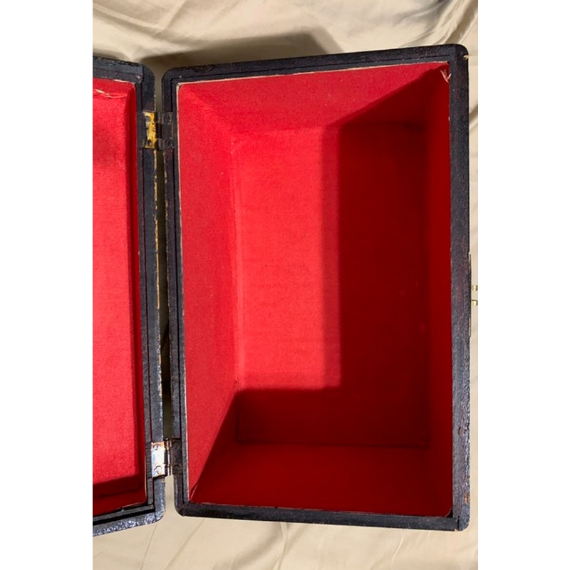 Oriental Themed Box with Red Felt Lining