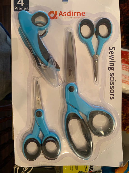 Sewing scissors