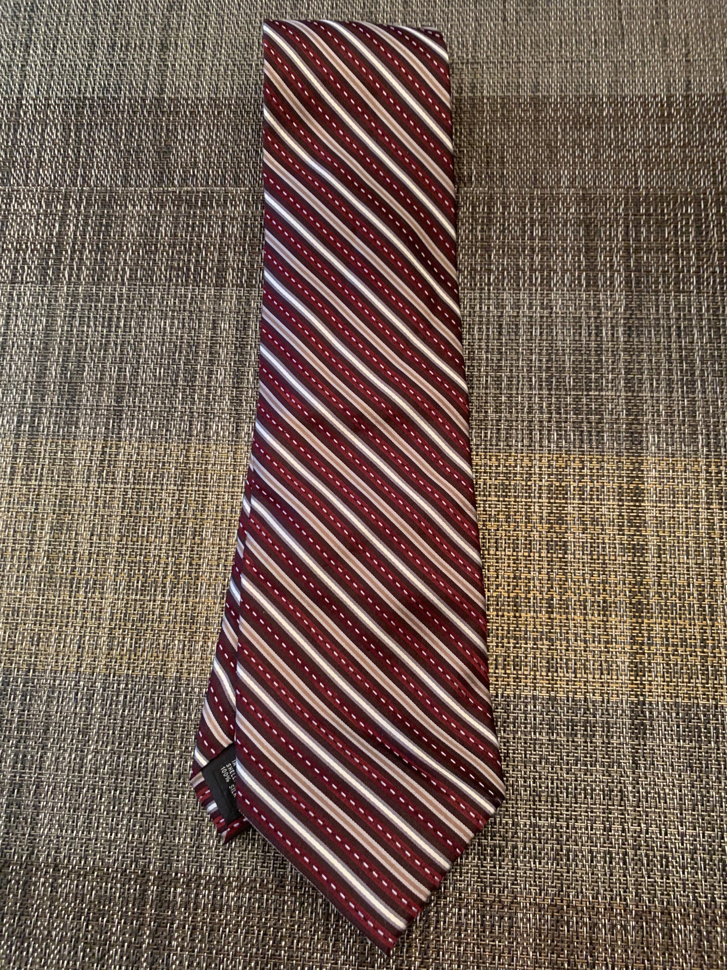 Silk neck tie