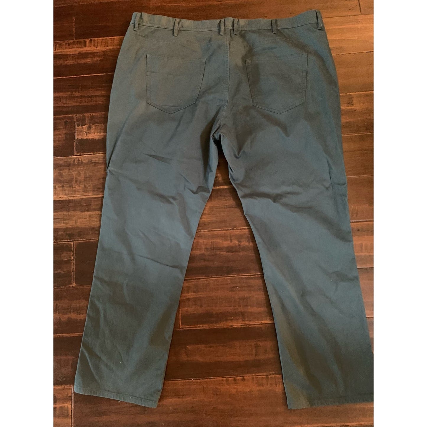 Red Ale size 46, 32 length, straight cut men’s pants